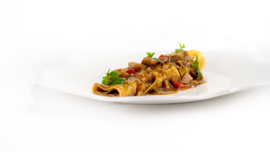 Pappardelle di castagne con funghi porcini