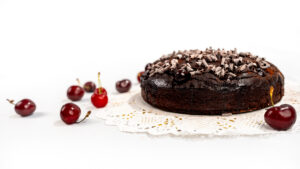 Dolci vegani 2026: torta al cacao con amarene, torta della nonna veg e panna cotta 100% vegetale &ndash; ricette originali di Rita Monforte