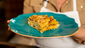timballo di pasta con cavolfiore ricetta siciliana per menu di Pasqua vegetariano